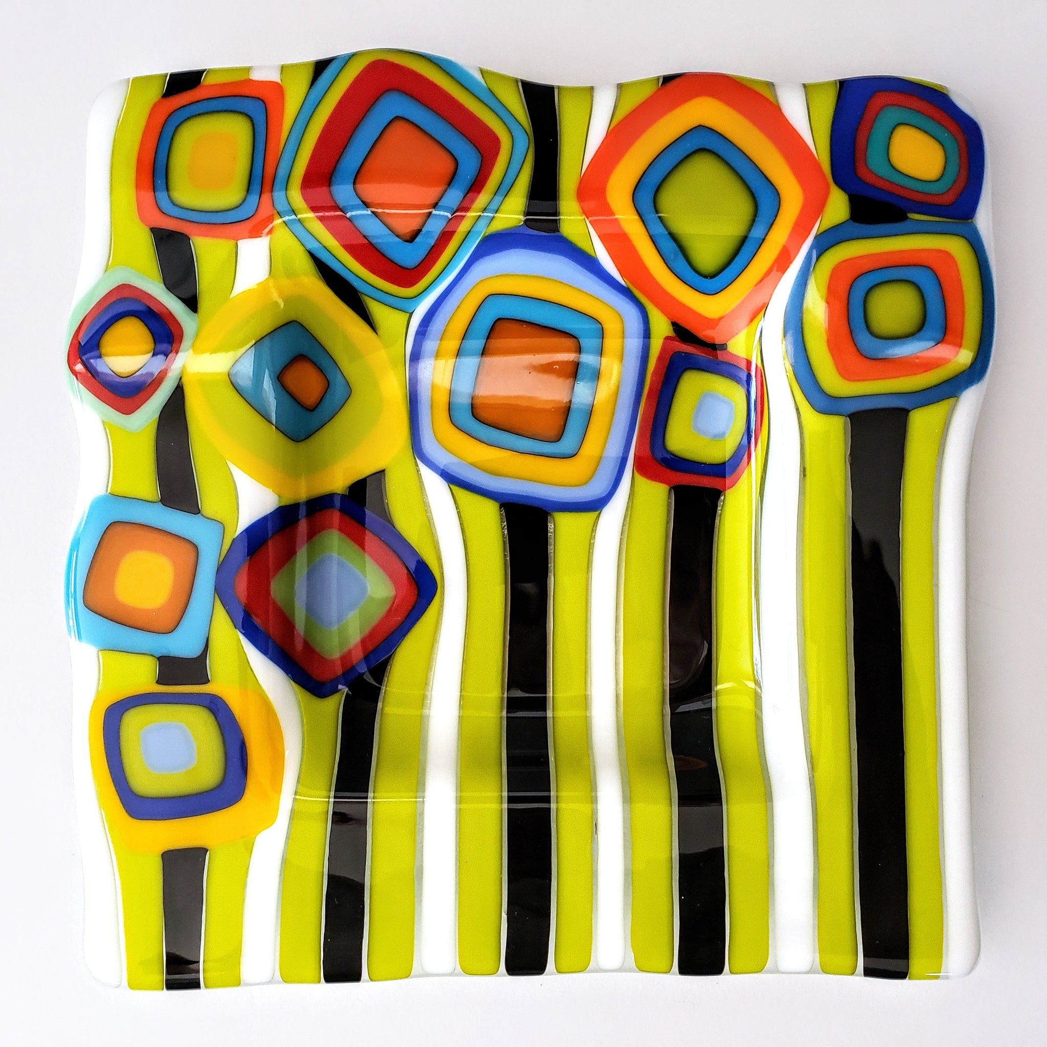 wide brim shallow small platter